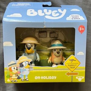 Bluey On Holiday Figure Set